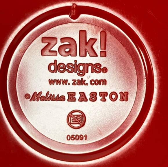 Zak! Designs Melissa Easton Melamine Red Bowls - Set of 2 ♥️ - Picture 3 of 4